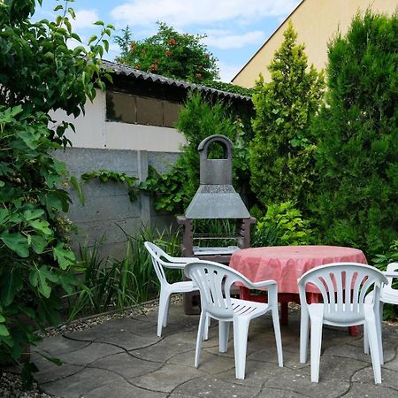 4 Évszak Apartman Gyula Extérieur photo