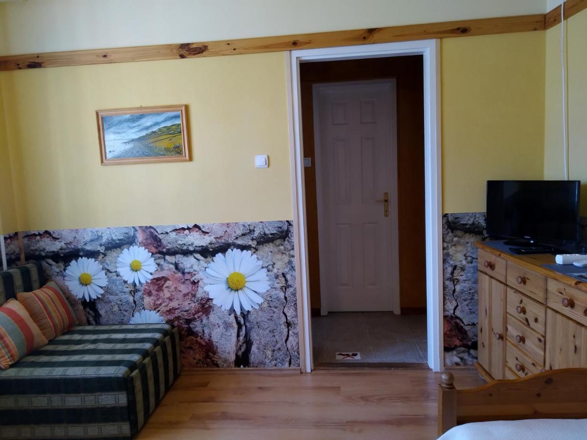 4 Évszak Apartman Gyula Extérieur photo