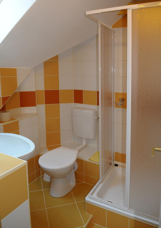 4 Évszak Apartman Gyula Chambre photo